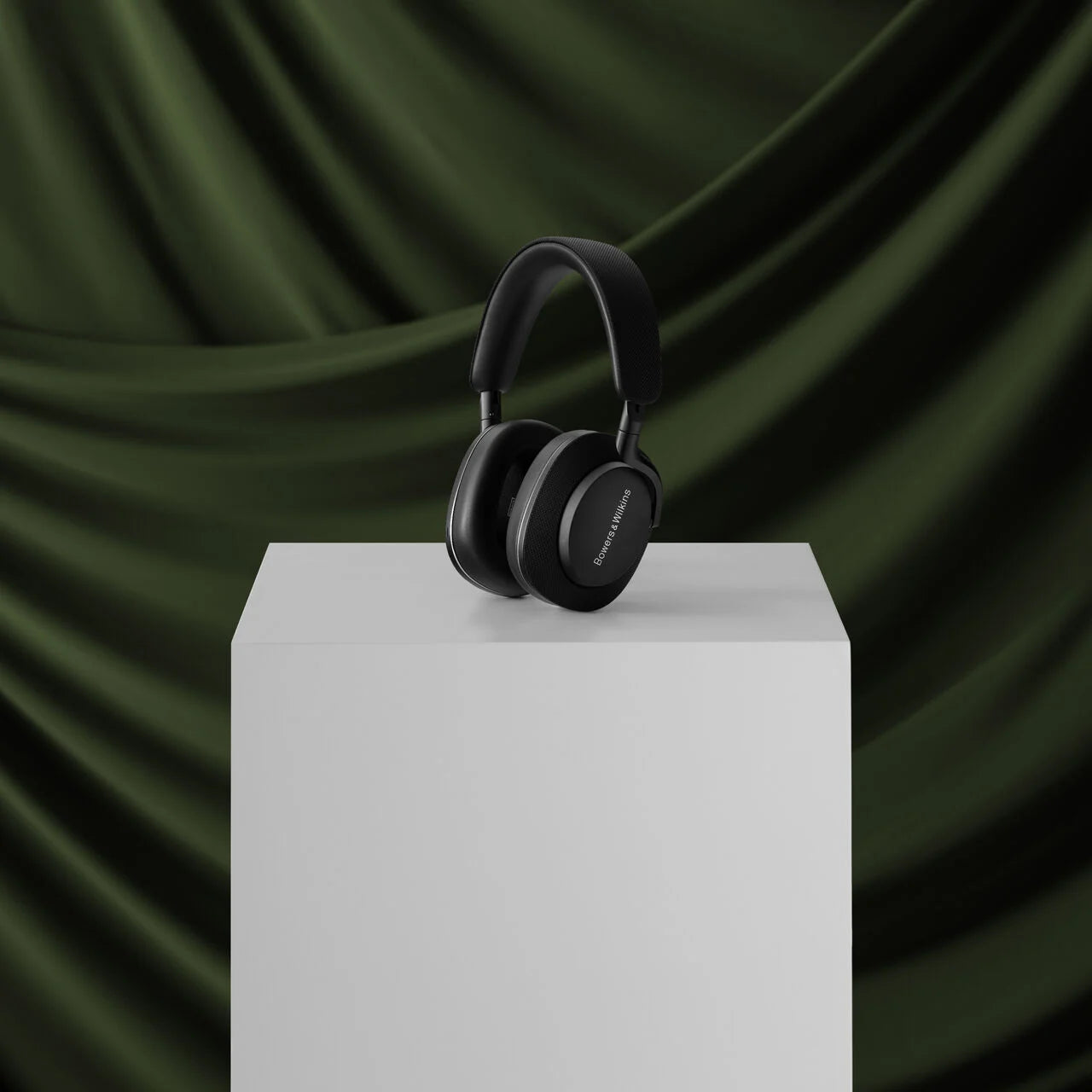 Bowers & Wilkins PX7 S2e Headphones - Anthracite Black