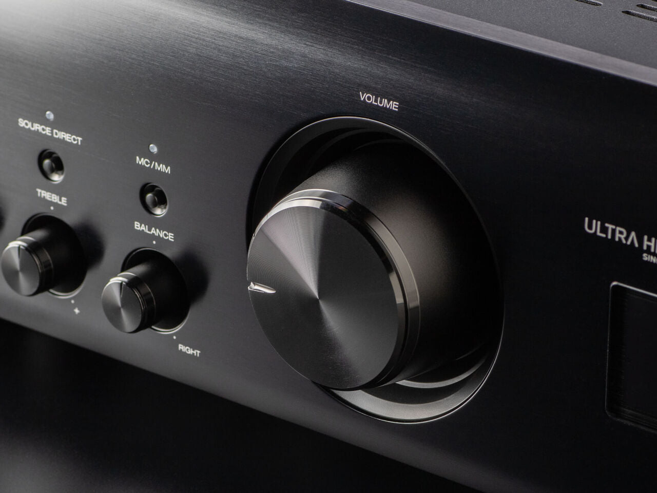 Denon PMA-1700NE 2 Ch. 140W integrated Amplifier with USB-DAC - Black