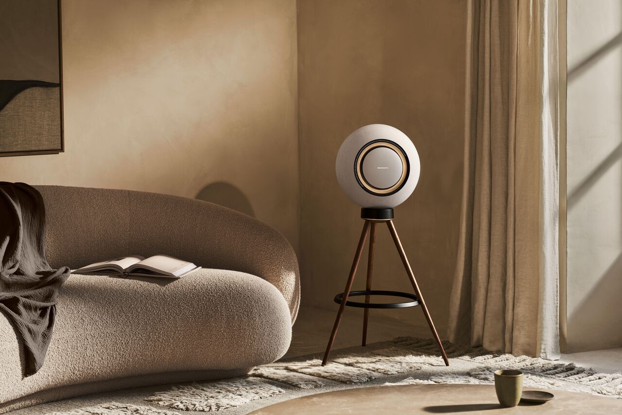 Marantz Horizon Tripod - American Walnut