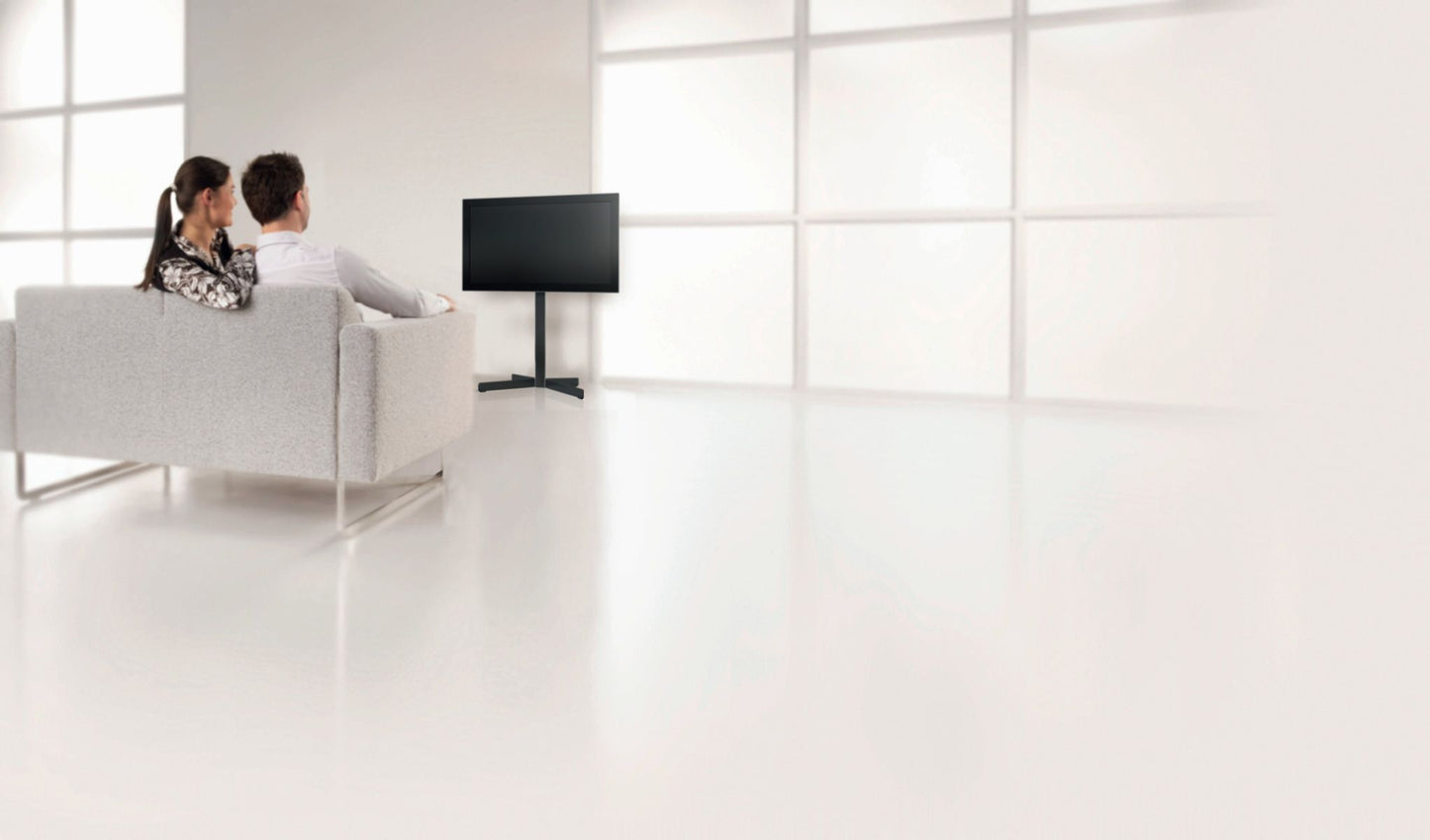 Vogel's EFF 8230 TV Floor Stand - Black