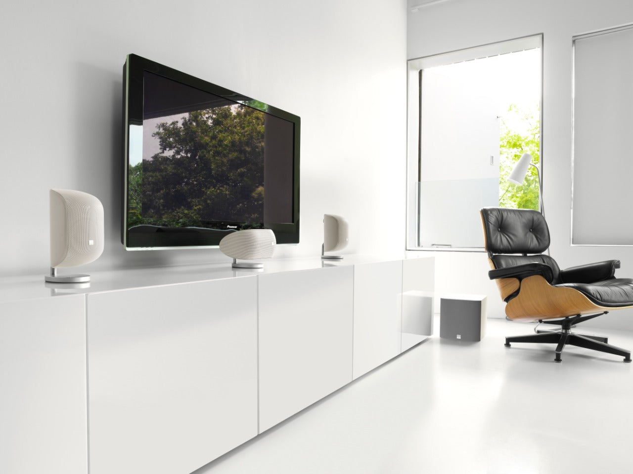 Bowers & Wilkins MT-50 Home theatre system – Matte White
