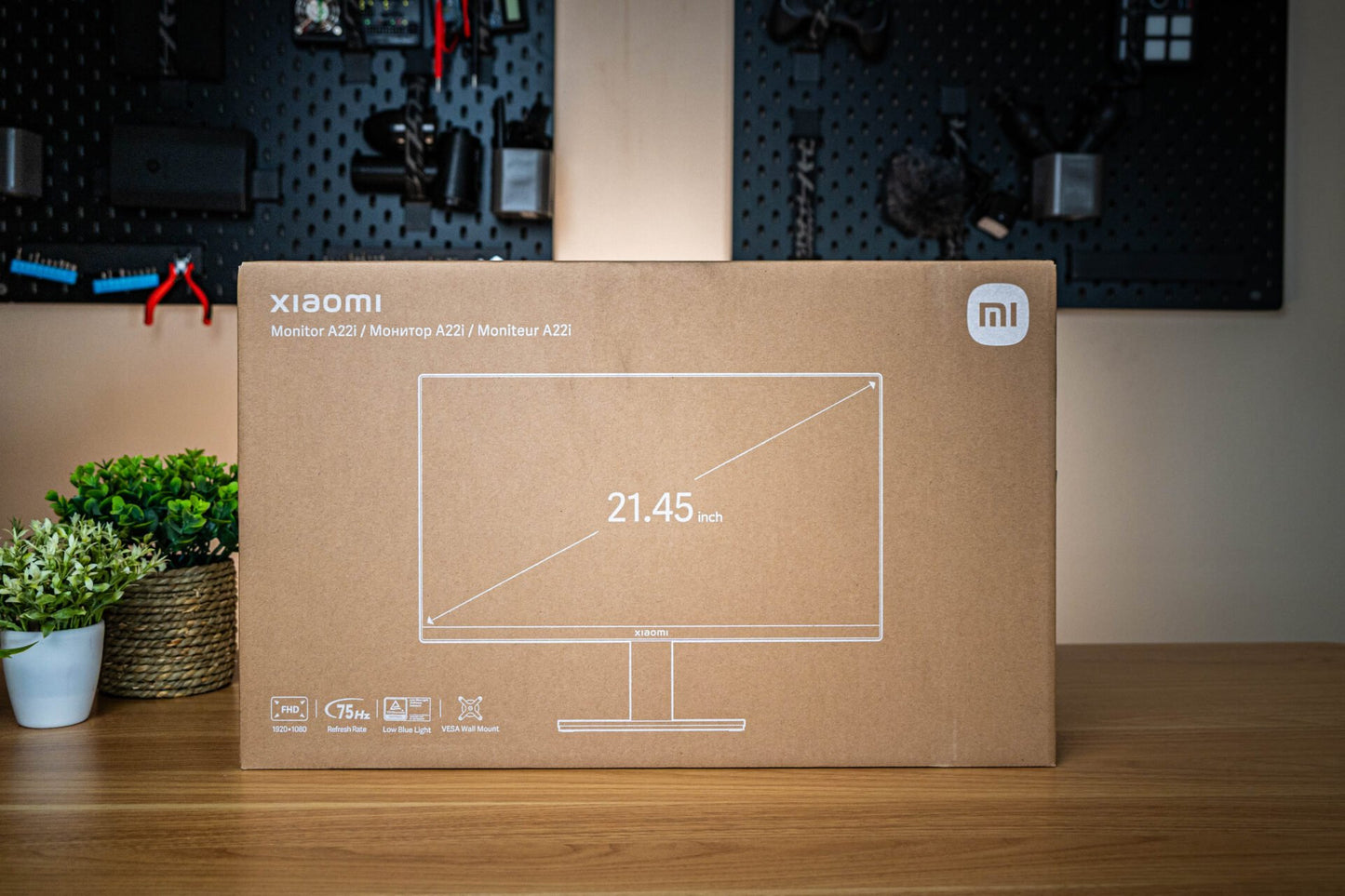 Xiaomi A22i 22″ Full HD 1080p VA Monitor (75Hz, 6ms, 16:9, HDMI/DP, Flicker-Free, & VESA Mount)