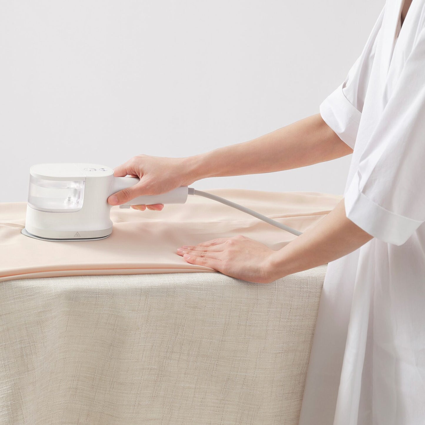 Xiaomi Handheld Garment Steamer (160ml, 1300W, 2-in-1 Design) - White