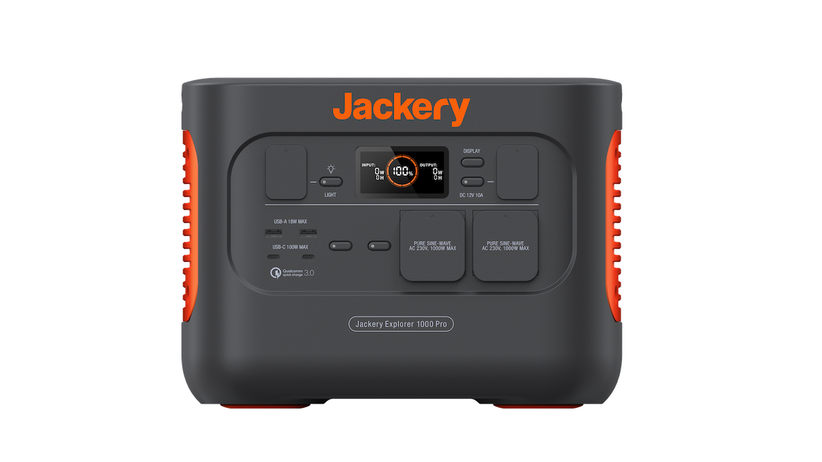 Jackery Explorer 1000 PRO Portable Power Station and Evocharge 200W Pro Solar Panel