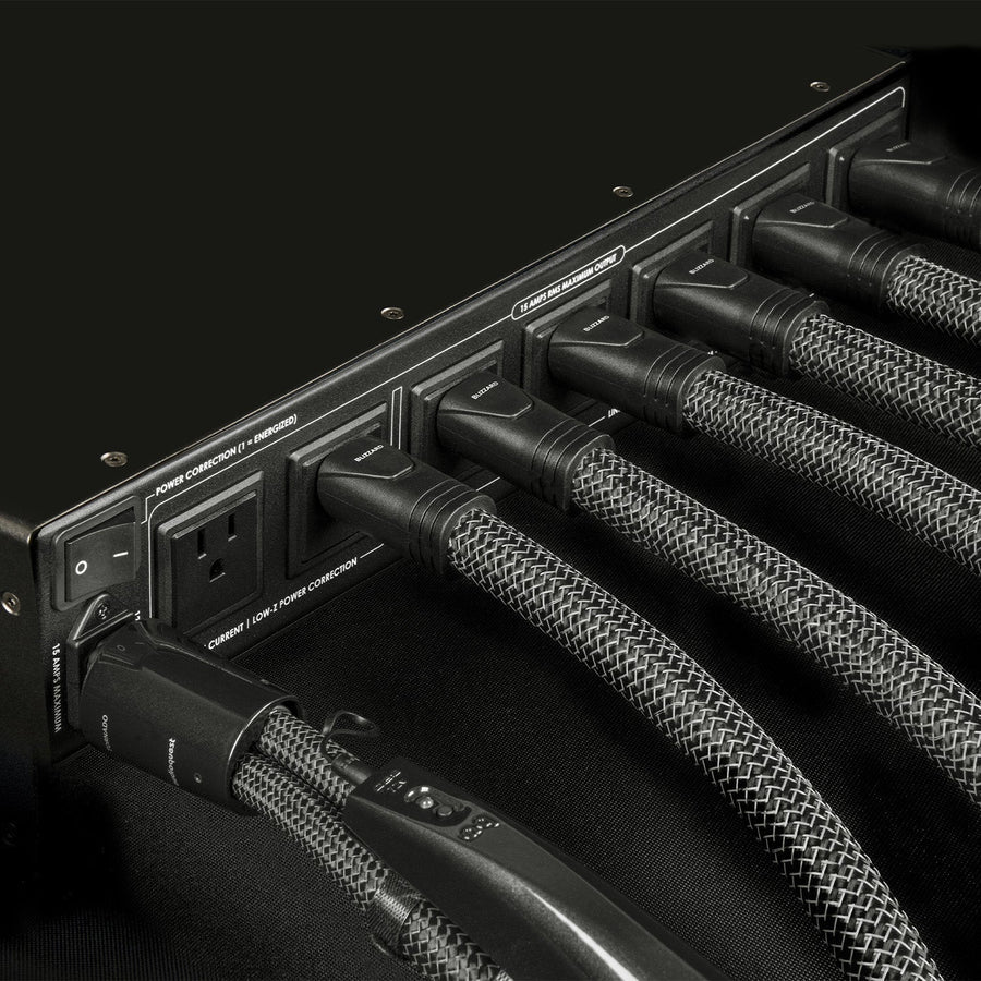 AudioQuest Niagara 3000 w/ Linear Noise-Dissipation Non-Sacrificial Surge Protection